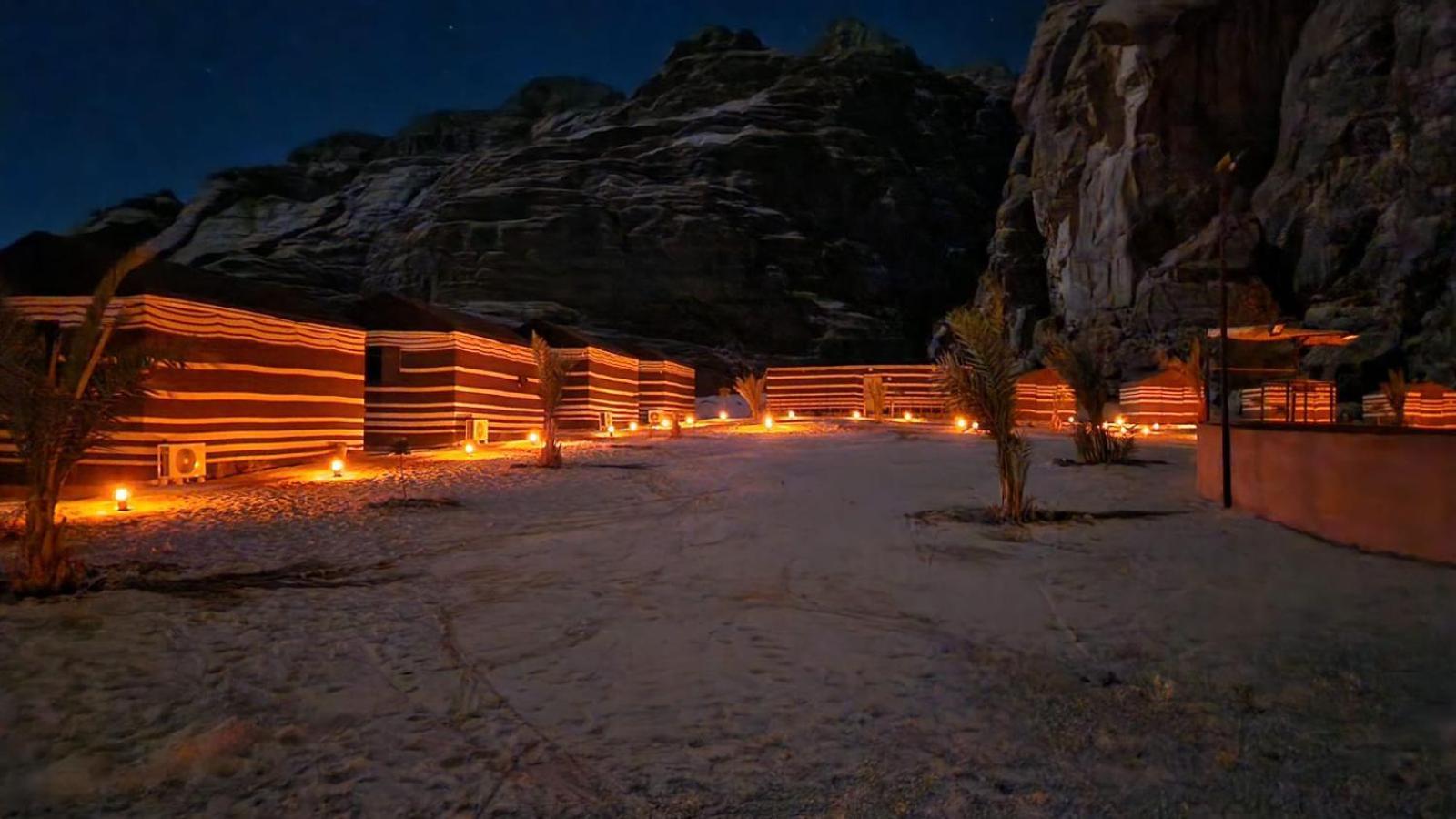 Hotel Moon Night Camp Wadi Rum Exteriér fotografie
